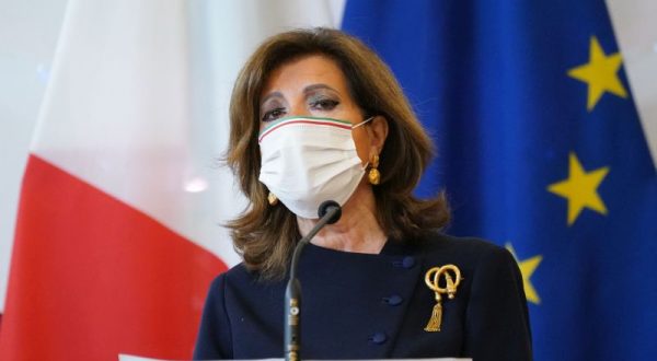 Casellati “Parlamenti sono serbatoio della democrazia”