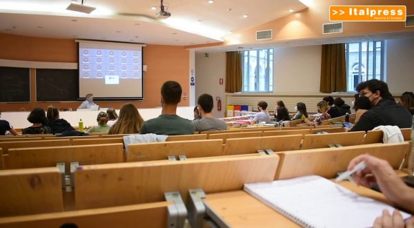 Resta (Crui): “Dad salvagente, ma Università vuol dire presenza”