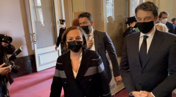 Femminicidi, Lamorgese: “Il problema è sociale, servono nuove norme”