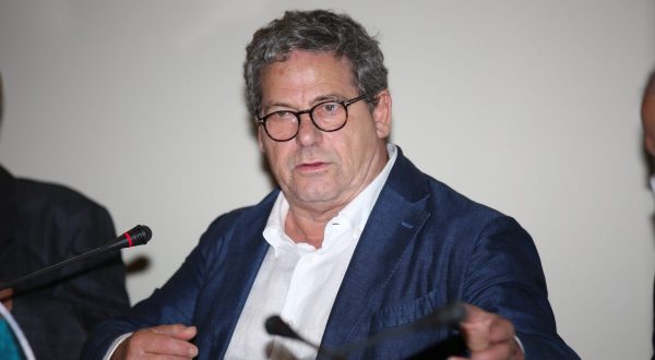 Miccichè: “Ho cercato di sminare manovra contro Musumeci”