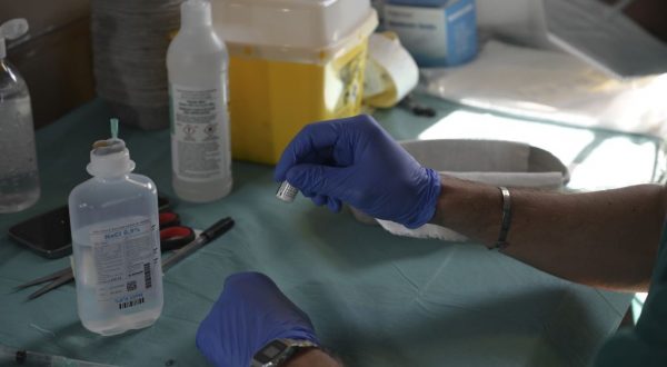 Covid, in sicilia 10.023 nuovi positivi e 21 morti