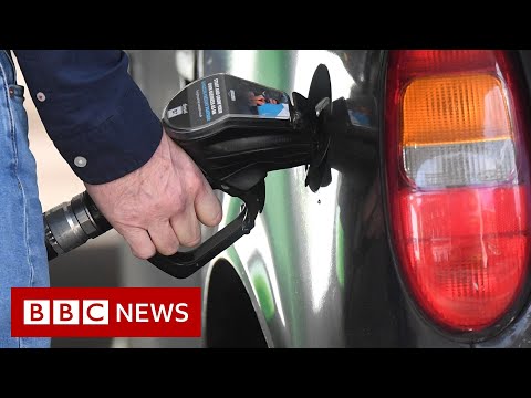 Oil hits new high and shares sink as Russia invades – BBC News