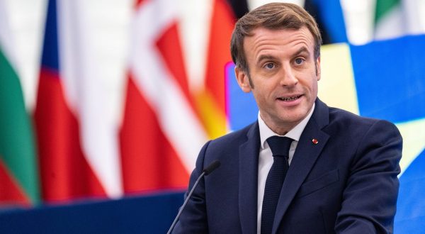 Francia, Macron rieletto presidente