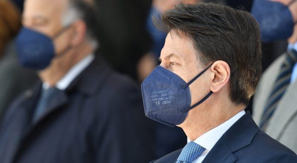 Ucraina, Conte “M5S si oppone all’invio di aiuti militari”