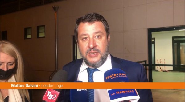 Open arms, Salvini: “Trattenuto 13 ore per un processo politico”