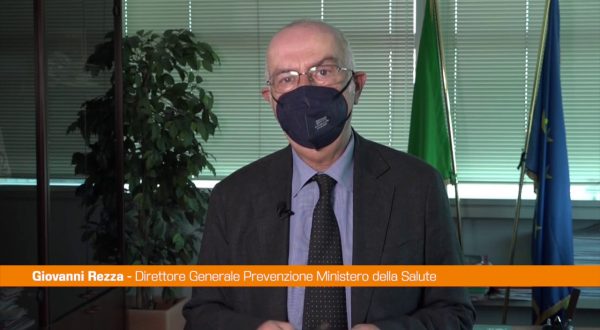 Covid, Rezza “In lieve calo l’incidenza”