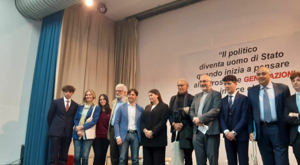 I candidati a sindaco di Palermo si confrontano al Gonzaga