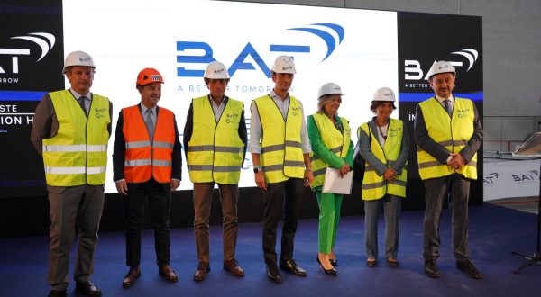 Trieste, completato il tetto del nuovo centro di produzione di BAT