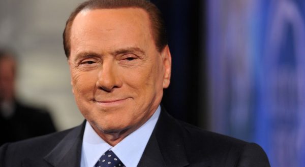 Berlusconi “Governo Draghi avanti fino al termine della legislatura”