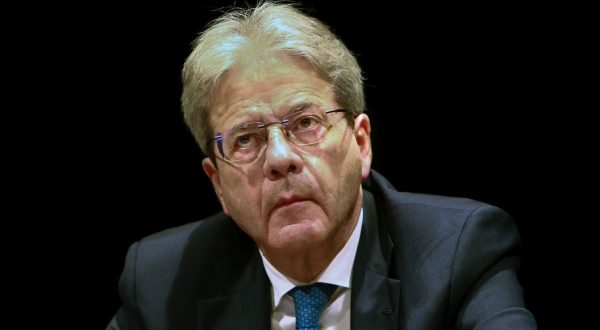 UE, Gentiloni “Ci sono condizioni per evitare recessione”