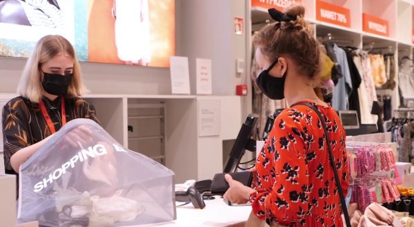 Consumi, segnali di ottimismo