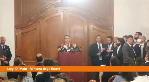 Di Maio “Lasciamo il M5s, adesso inizia un nuovo futuro”