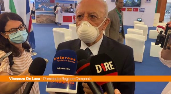 Campania, De Luca “Impianti di compostaggio per il ciclo dei rifiuti”