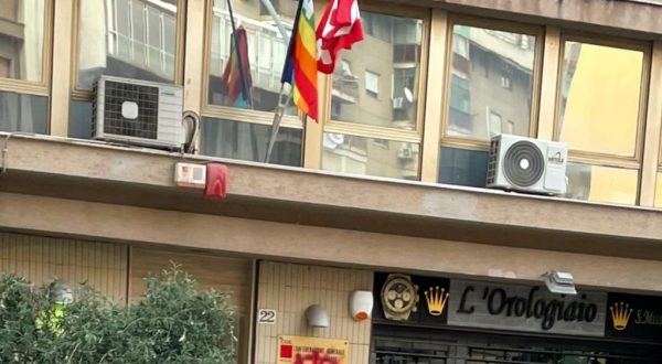 Imbrattata con scritte offensive la sede regionale della Cgil a Palermo