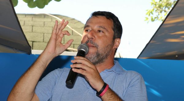 Energia, Salvini “Servono 30 miliardi, anche a deficit”