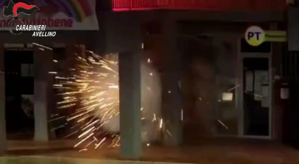 Così ad Avellino facevano esplodere gli sportelli Bancomat