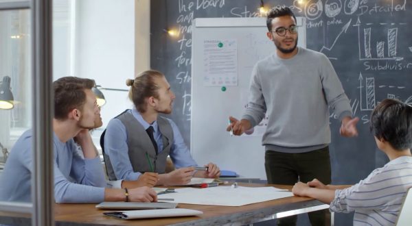 Imprese, sempre meno giovani al comando