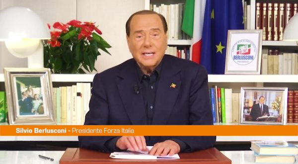 Berlusconi “Puntare sull’autosufficienza energetica”