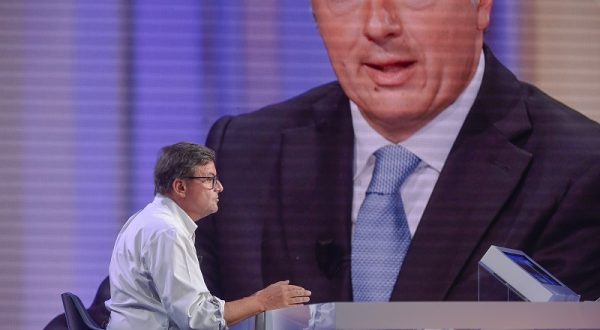 Elezioni, accordo tra Calenda e Renzi