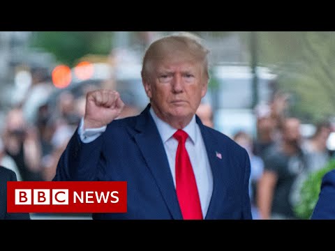 Donald Trump will not oppose bid to unseal FBI search warrant – BBC News