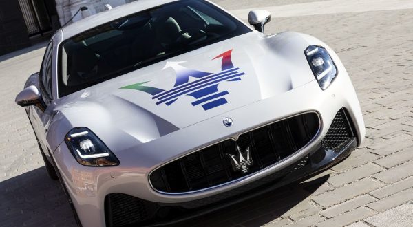 La nuova Maserati GranTurismo è in strada