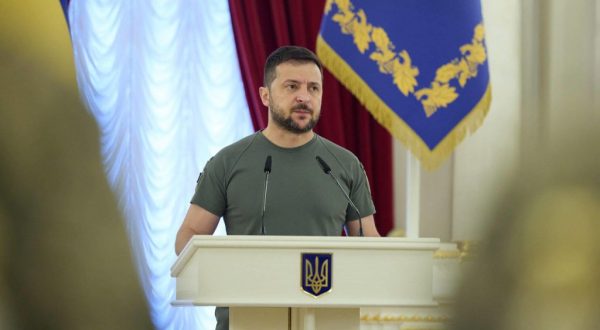Zelensky si congratula con Meloni. Lei “Conta sul nostro sostegno”