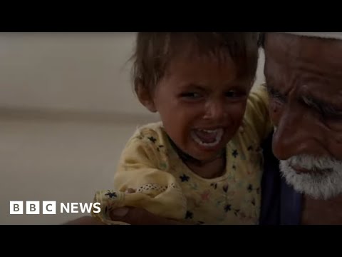Pakistan flood survivors battle rising tide of disease