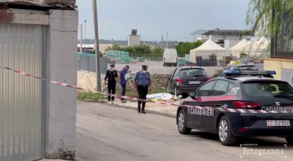 Brindisi, uccide l’ex compagna e poi si suicida
