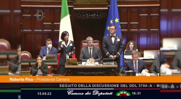 Camera, il saluto di Fico “Un onore presiedere l’Aula”