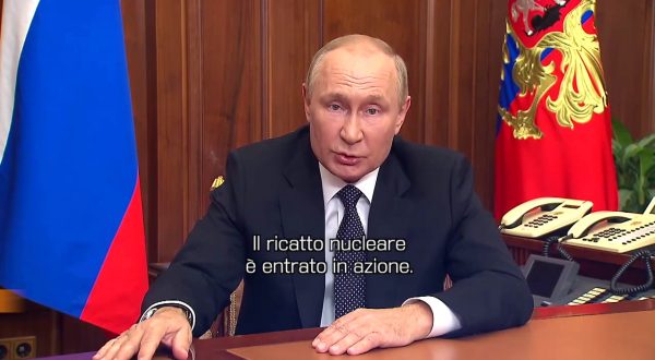 Putin evoca il nucleare “Proteggeremo la Russia con ogni mezzo”