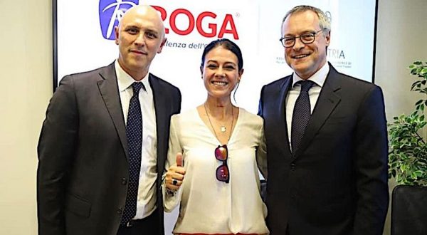 Giusy Versace accoglie Carlo Bonomi al centro Roga di Enna