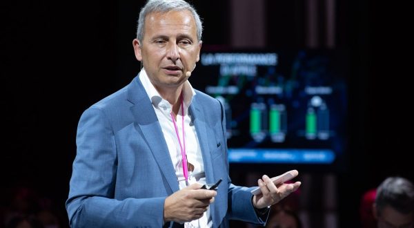 Open Fiber ed EOLO, accordo per la connettività FWA nelle aree bianche