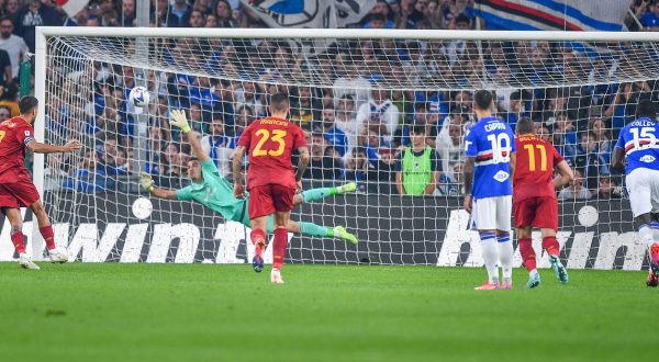 La Roma vince in casa Samp, decide Pellegrini su rigore