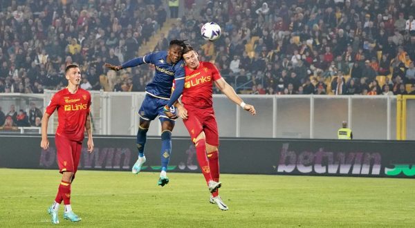 Kouamè risponde a Ceesay, fra Lecce e Fiorentina è 1-1