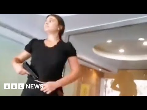 Lebanon financial crisis pushes people to raid banks for their own money – BBC News