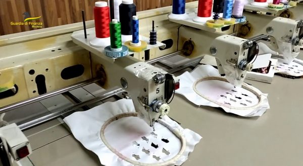 Modena, sequestrati 6mila capi contraffatti