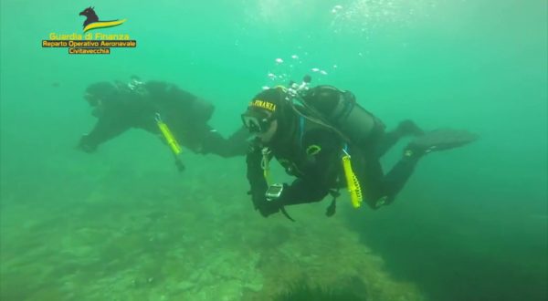 Interventi dal mare e dal cielo per scoprire pescatori di frodo