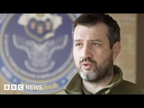 Hundreds call Ukraine’s surrender hotline for Russian soldiers – BBC News