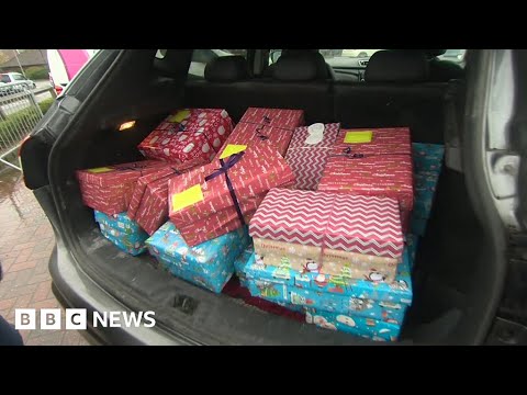UK hauliers deliver Christmas presents to Ukraine – BBC News