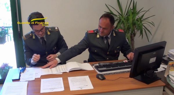 Stroncato giro di usura, 2 arresti e 20 indagati nell’Ennese