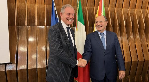 Lukoil, Schifani incontra Urso “Sinergia con il Governo nazionale”