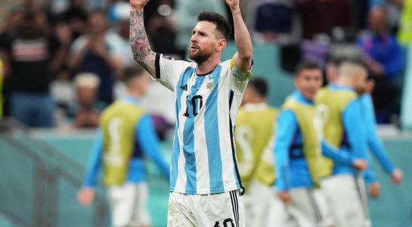 Olanda fuori ai rigori, Argentina-Croazia in semifinale