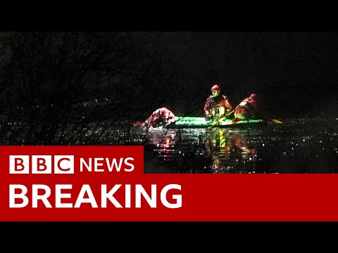 Three children die after falling into icy lake in Solihull, UK – BBC News