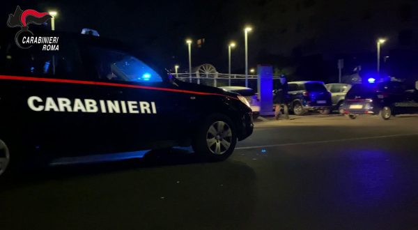 Armati entrano in un bar di Roma per regolamento di conti, 6 arresti
