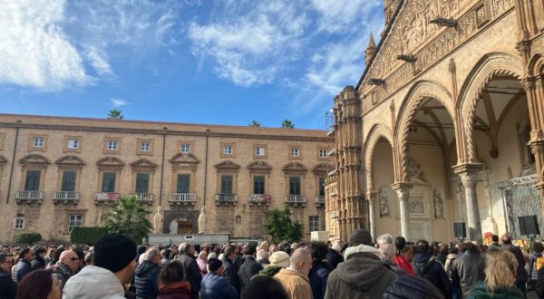 L’ultimo saluto a Biagio Conte, Vescovo Palermo “Era un mite potente lottatore”