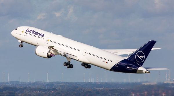 Da Lufthansa offerta per acquisire partecipazione in Ita Airways