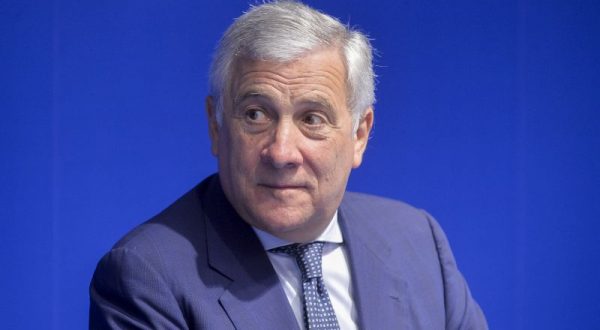 Tajani “Serve azione coordinata per promuovere investimenti in Italia”