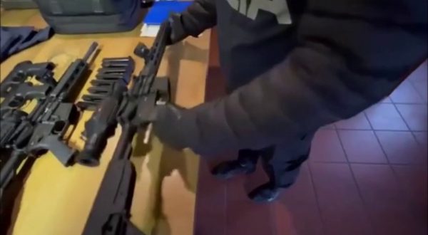 Identificati e denunciati 2 promotori gruppo No-vax “Guerrieri ViVi”