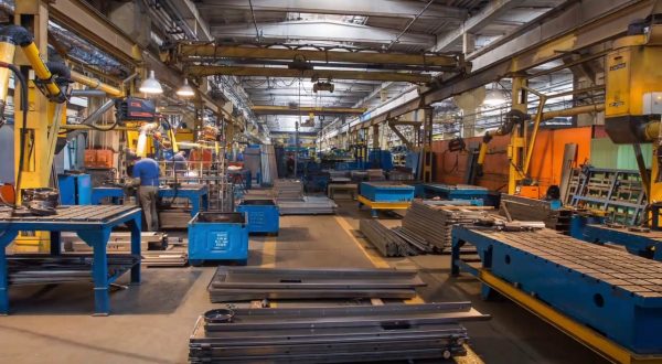 Industria, fatturato con segno più a novembre