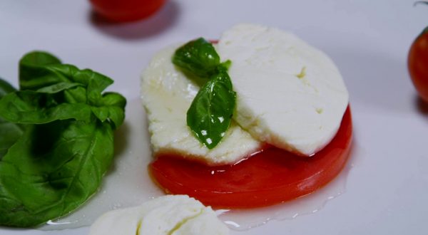 In aumento la produzione di mozzarella di bufala campana Dop